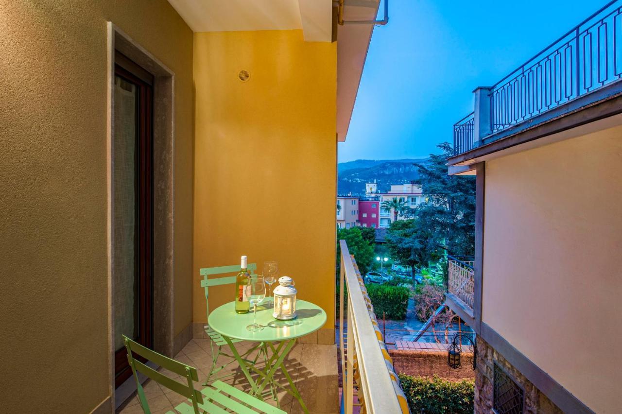 Casa Evelina Hotell Sant'Agnello Eksteriør bilde